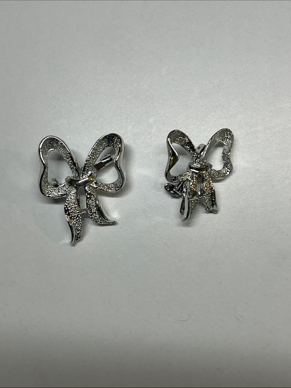 Set of Steven Marc 1987 bow brooches vintage 80s